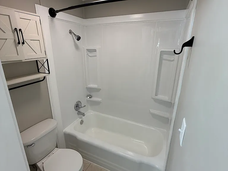 2504 Campbell Dr — Photo 16