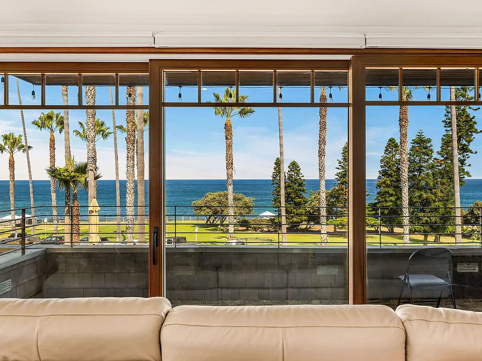 1039 Coast Blvd #2
