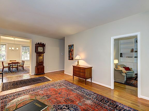 5th image of 6647 McLean Dr