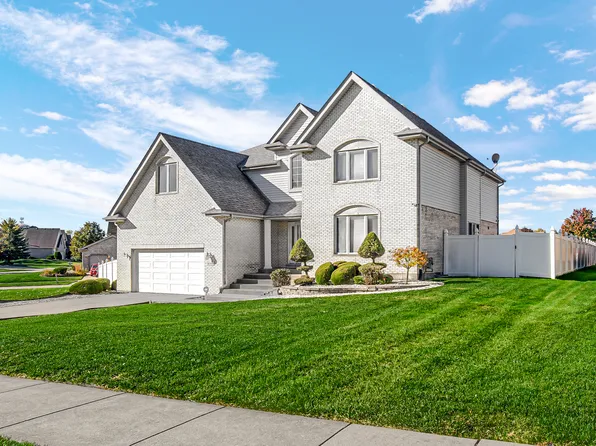 18304 Carrington Dr, Hazel Crest, IL 60429