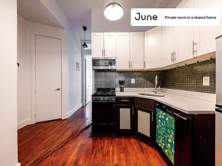 255 Evergreen Ave #B — Photo 6