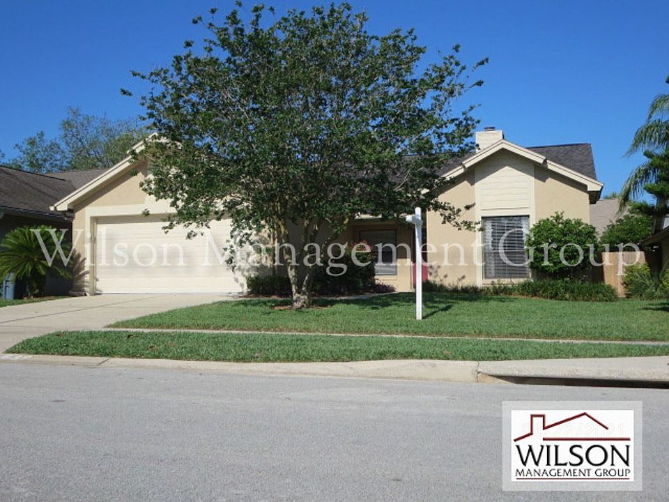 1st image of 639 Holbrook Cir
