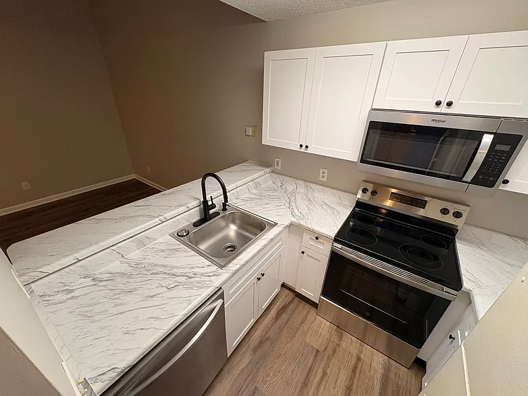 5120 Lamppost Cir — Photo 9