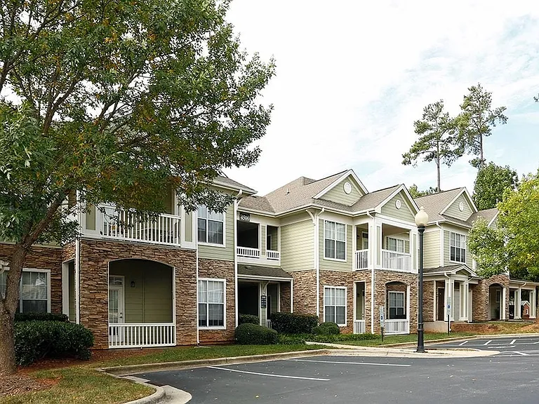 Live, relax, thrive_welcome to our stunning apartments