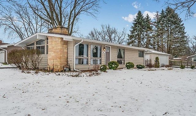 1st image of 407 Hill Ave