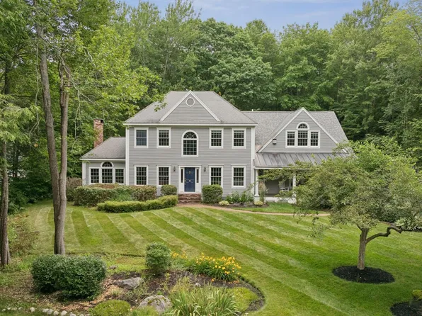 10 Shady Lane, Falmouth, ME 04105