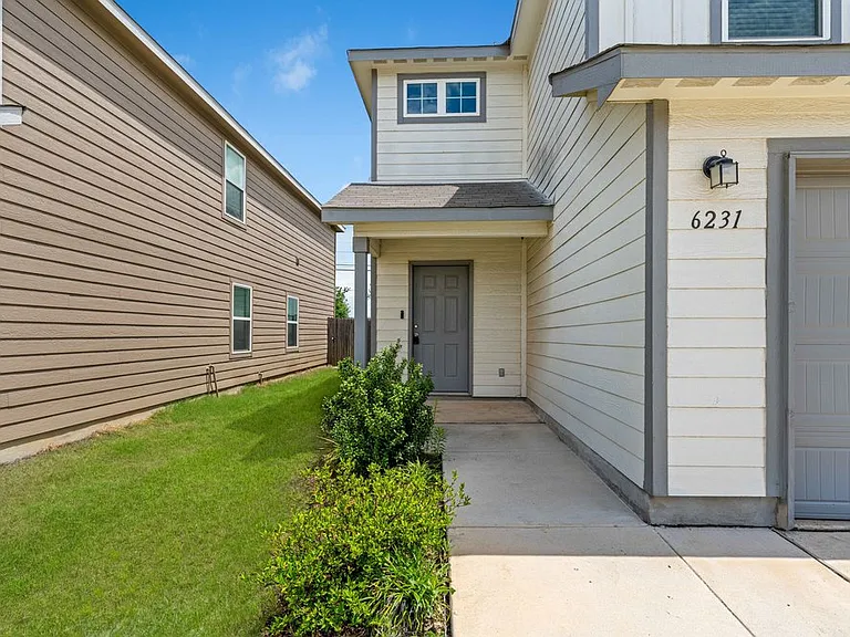6231 Antares — Photo 3