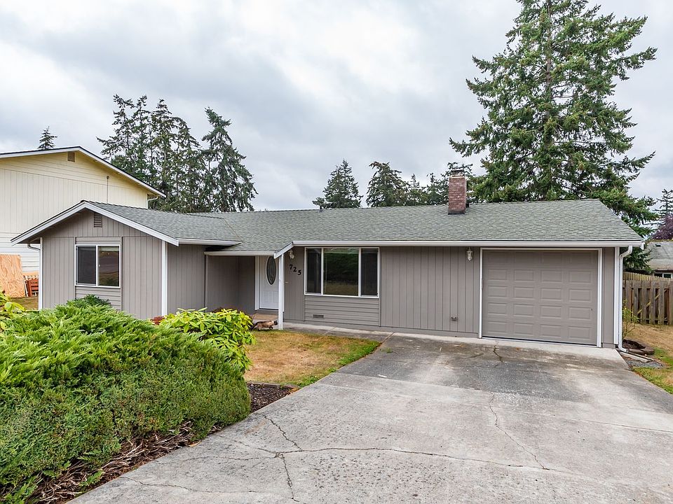 1st image of 725 NW Hyak Dr