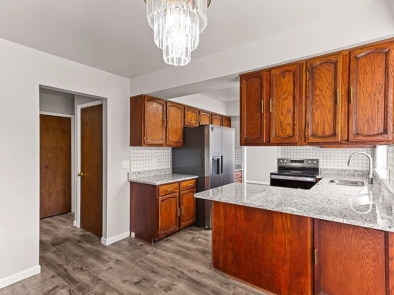 46323 Gainsborough Dr — Photo 32