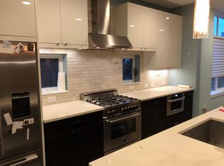 315 Valley St, Seattle, WA 98109