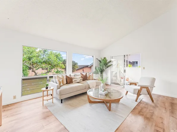 98-1905 Hoala St, Aiea, HI 96701