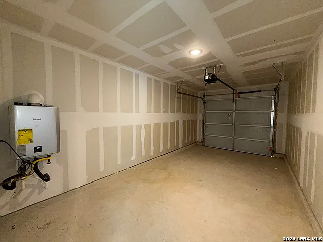 2906 Carnelian Trl — Photo 12