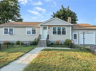 169 Payton Ave, Warwick, RI 02889