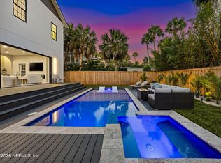 354 11TH Street, Atlantic Beach, FL 32233
