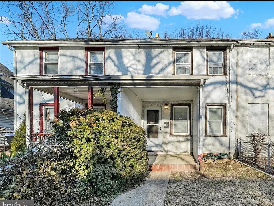 1133 Clover Ln