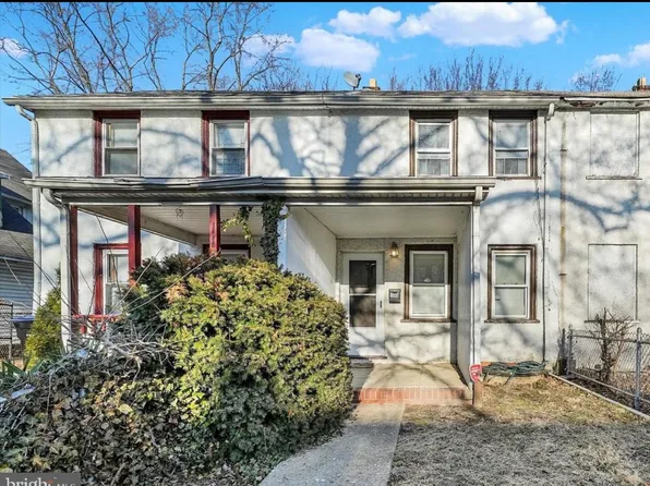 1133 Clover Ln, Chester, PA 19013