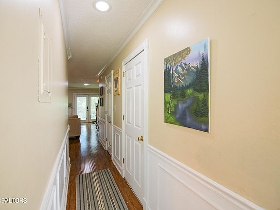 5th image of 709 Idlewood Ln