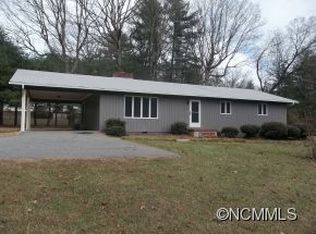 4 Moss Ln, Arden, NC 28704