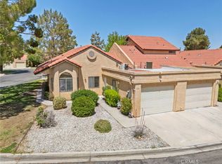 19022 Cedar Dr, Apple Valley, CA 92308