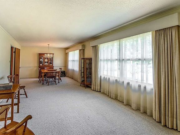4th image of 113 Fairway Dr
