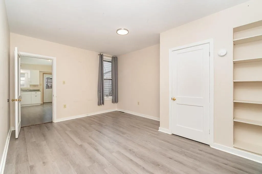 602 W Louther St — Photo 4