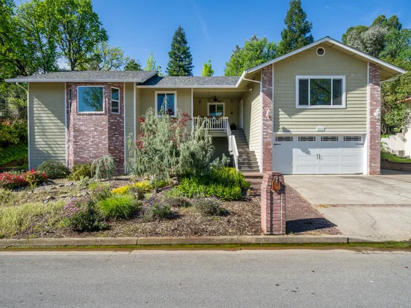 5598 Terra Linda Way, Redding, CA 96003