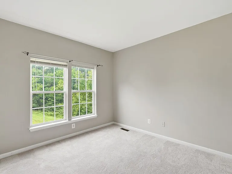 6008 Preswell Ct — Photo 20