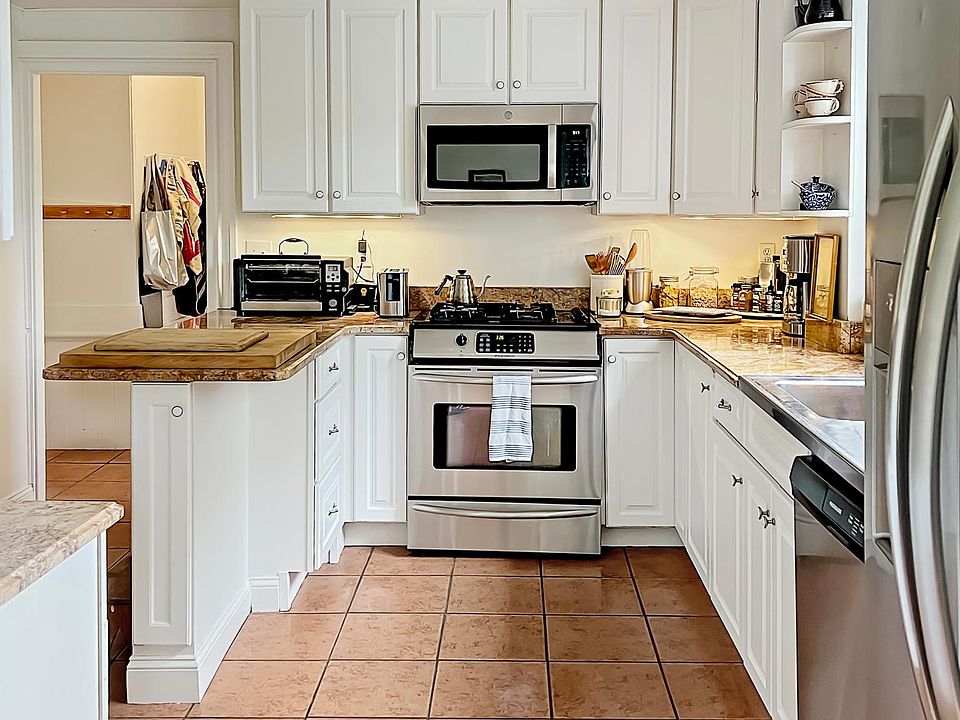 1 Grapevine Rd, Gloucester, MA 01930 Zillow