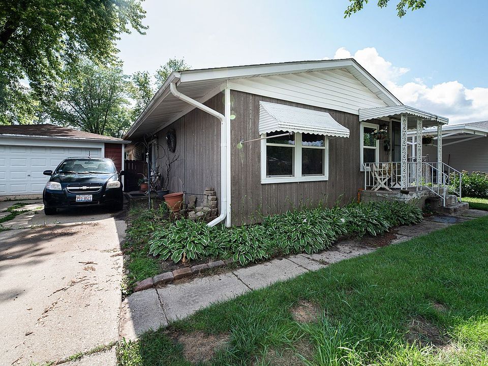 1st image of 14 Austin Ave