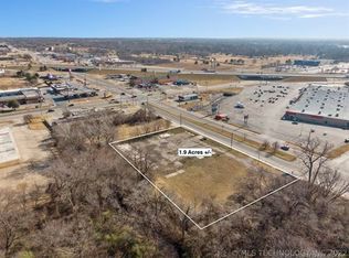 11017 E 11th St, Tulsa, OK 74128