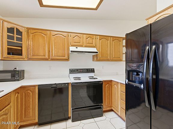 3rd image of 554 Pineview Dr