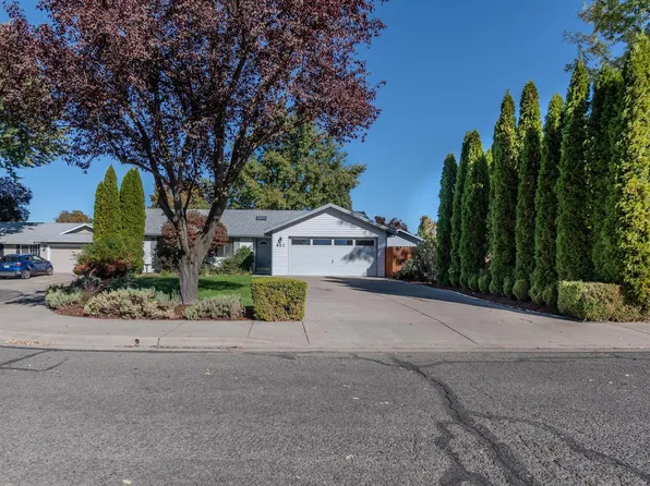 861 Juanita Way, Central Pt, OR 97502