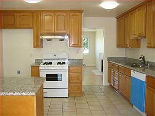 5th image of 2778 Murtha Dr