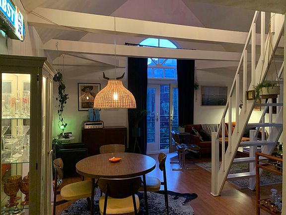 5th image of 1017 N Hermitage Ave #3F
