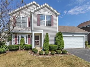 1802 Cambridge Dr, Carpentersville, IL 60110