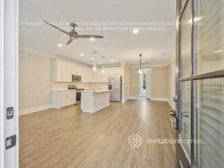 647 Vernon Ave #202 — Photo 4