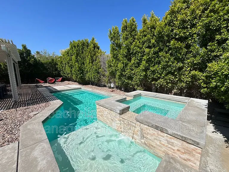 2162 Shannon Way — Photo 7