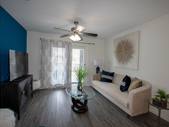 3rd image of 300 Quinton Ct APT 2-204