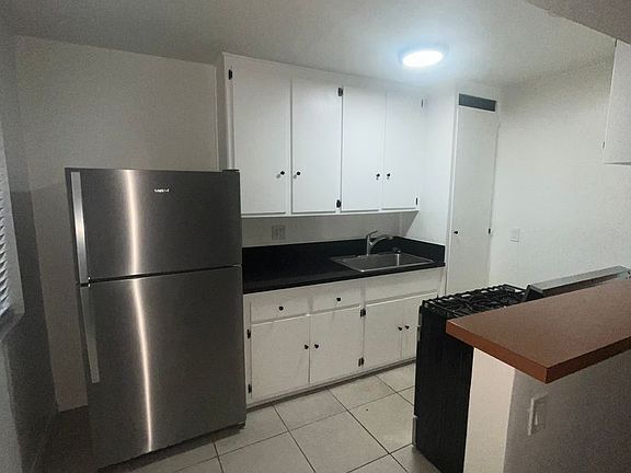 2nd image of 816 W Walnut Ave #820-4