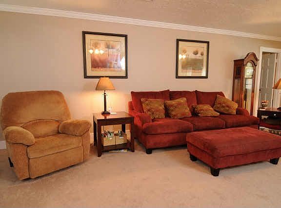 4th image of 1354 Trailwood Village Dr