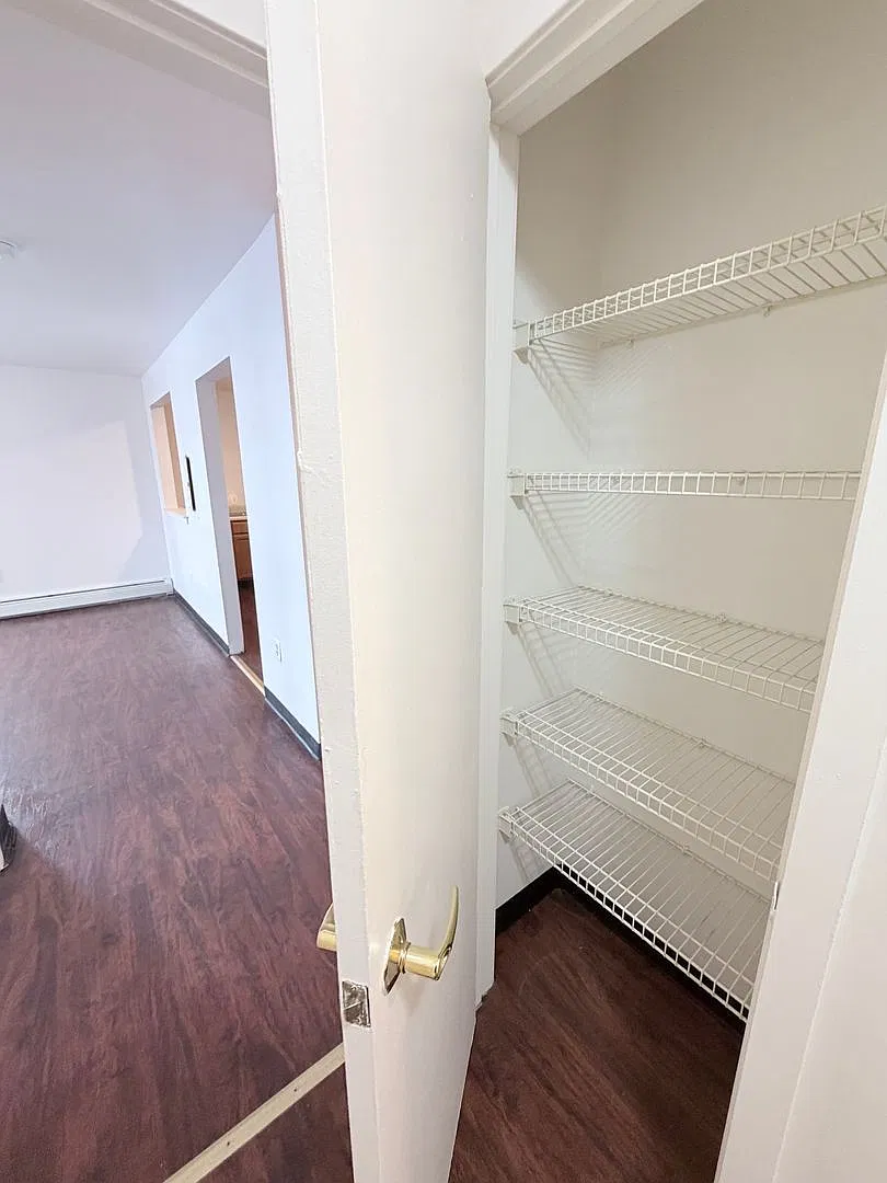 2 bed, 1.0 bath, $1,600 — Photo 1