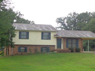 1801 Harding Rd, Paris, TN 38242