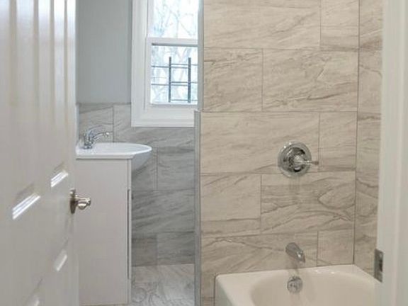 5th image of 61 York Ave #2