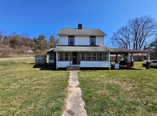 152 Poplar Dr, Ivanhoe, VA 24350