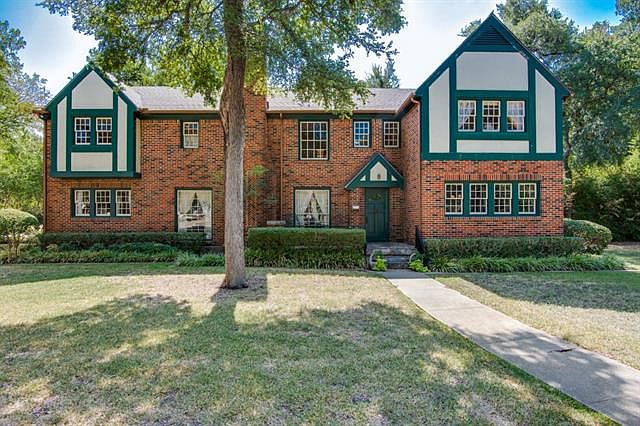 1st image of 8254 Forest Hills Blvd