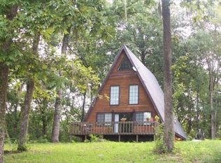 2043 Cherokee Lake Rd, Jesup, GA 31545