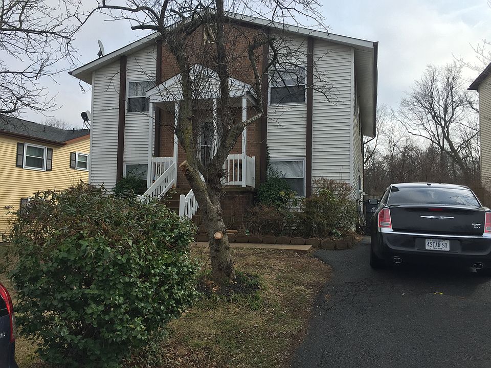 1st image of 422 N Argonne Ave