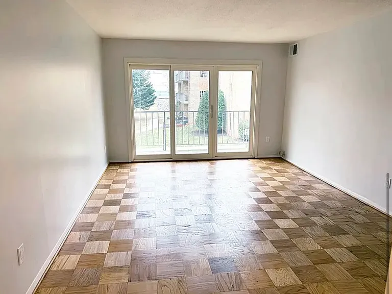 11903 Parklawn Dr #1 — Photo 5