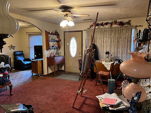 3rd image of 1301 Dorene Blvd