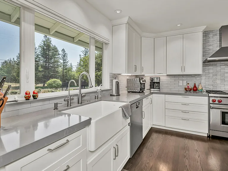 1790 McKinley Rd — Photo 9